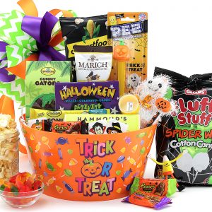 A family-friendly Halloween gift basket of treats!